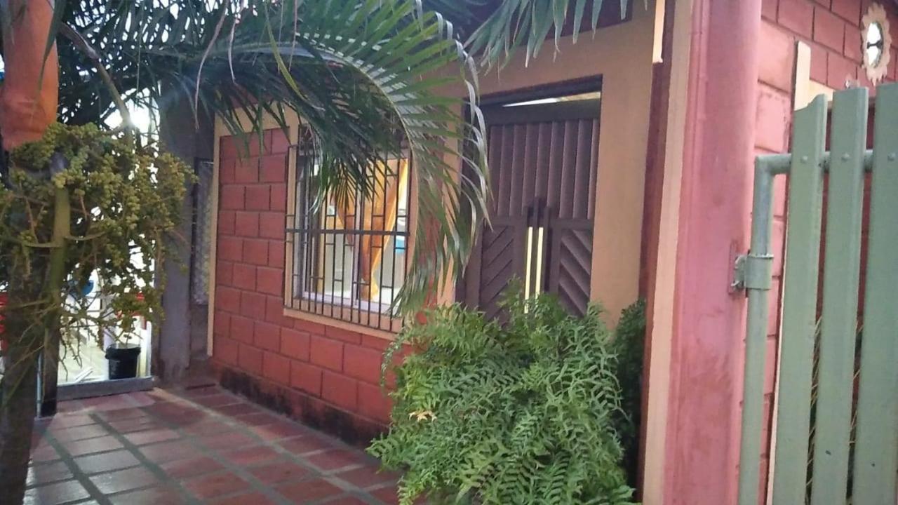 Habitacion Triple Con Cocina Y Bano Privado Necoclí Екстериор снимка