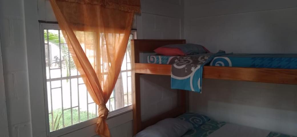 Habitacion Triple Con Cocina Y Bano Privado Necoclí Екстериор снимка