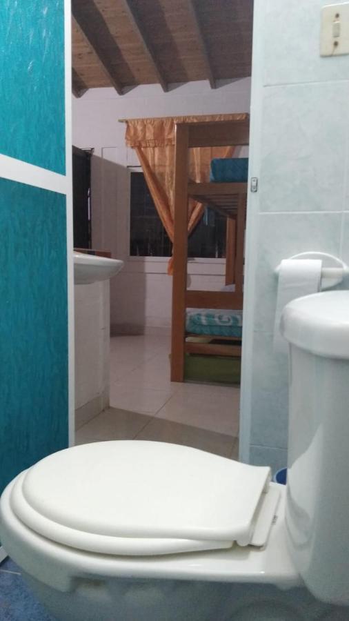 Habitacion Triple Con Cocina Y Bano Privado Necoclí Екстериор снимка